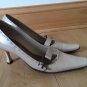 BCBG GIRLS MARY JANE Off White CREAM Logo Buckle Leather PUMPS Heels Size 7 1/2