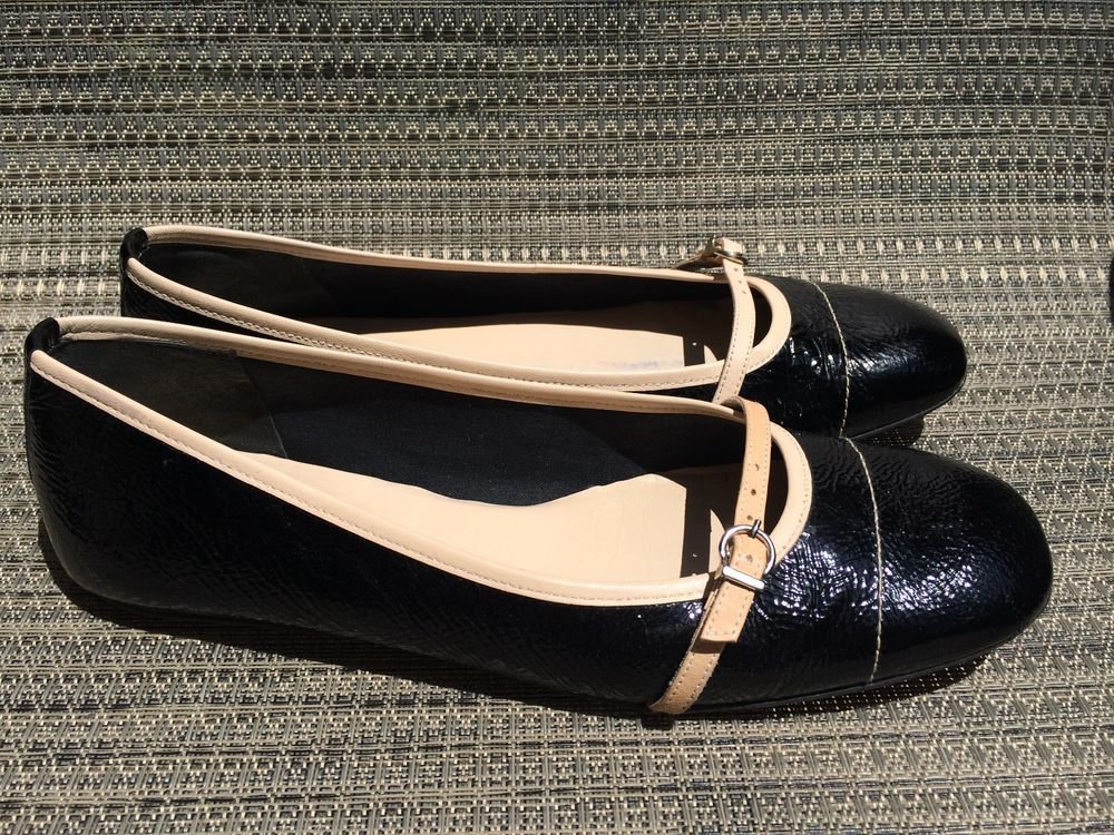 sole ballet flats