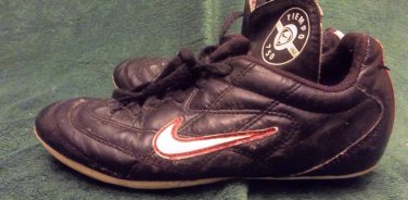 Nike Size 2 Boys Cleats