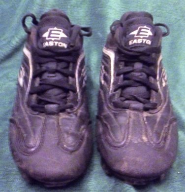 Easton Size 5 Boys Cleats