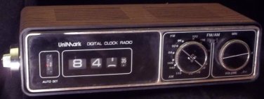 Vintage Brown / Black UniMark Digital Clock Radio, Tested