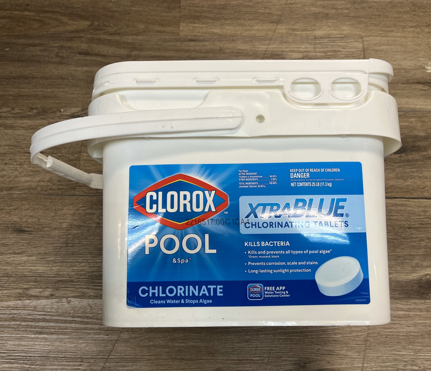 Clorox Pool&Spa XtraBlue Chlorinating Tablets for Swimming Pools, 25lb