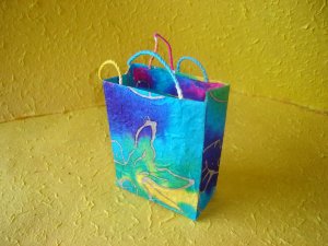 Medium paper bags