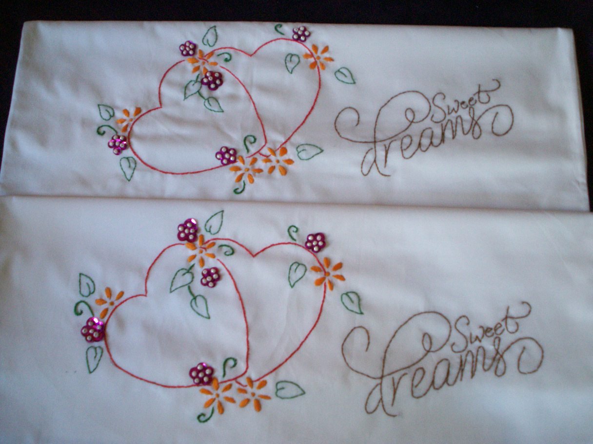 sweet dreams hearts and flowers 2 pillowcases embroidered
