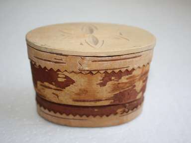 Vintage Russian Beautiful Birch Bark and Wood Trinket Jewelry Box Beresta Rare