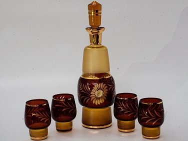 Beautiful Vintage Bohemian Engraved Decanter Set Amber Glass Gold + 4 glasses