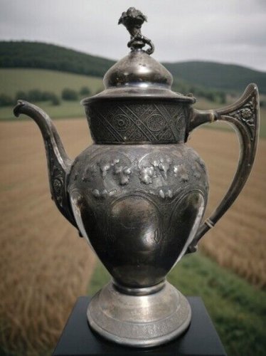 Antique 1800's Reed & Barton Silver Plated Patina Coffee Pot Exellent