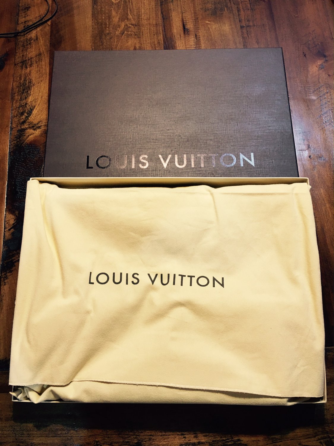 Louis Vuitton Delightful MM Monogram Canvas handbag BRAND NEW