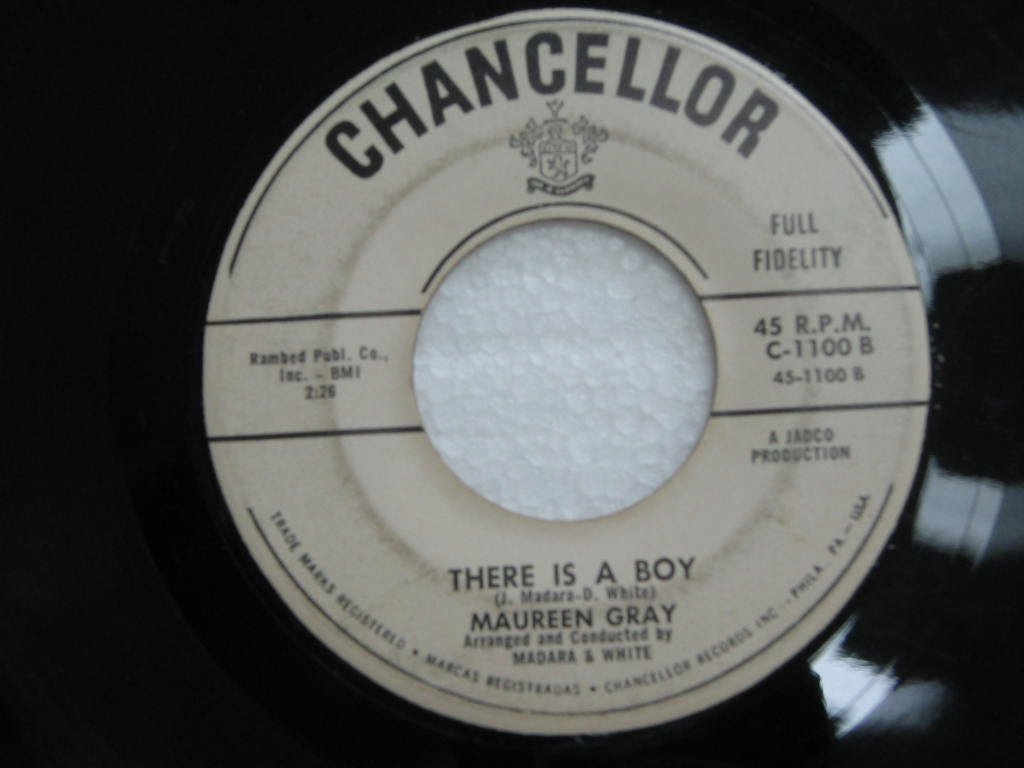 MAUREEN GRAY * I'M SO YOUNG/THERE IS A BOY