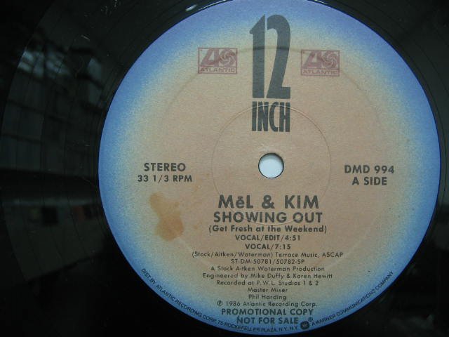 MEL & KIM * SHOWING OUT