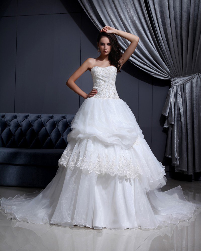 Sleeveless Mesh Lace Beading Sweetheart Cathedral Train Ball Gown Wedding Dress