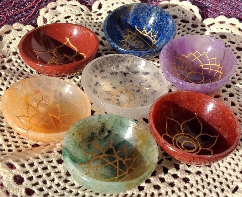Chakra Bowls Crystal healing 7 Gemstone Symbol Bowl Set Lapis Amethyst Quartz Aventurine reiki Stone