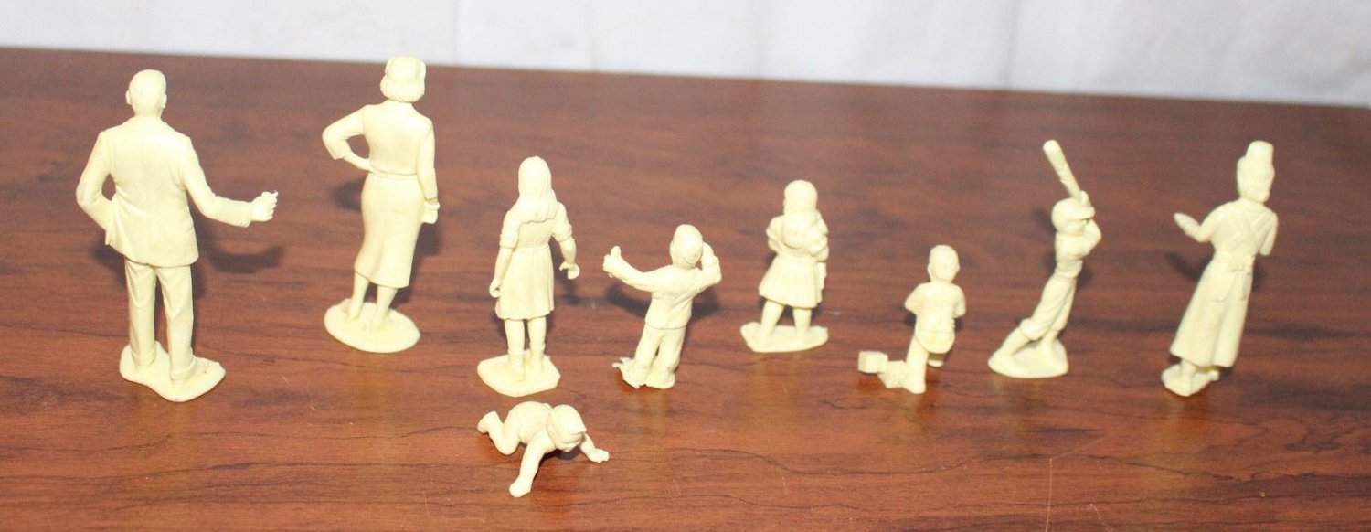 9 Vintage Marx Dollhouse Figures People Mother Father Children Nurse