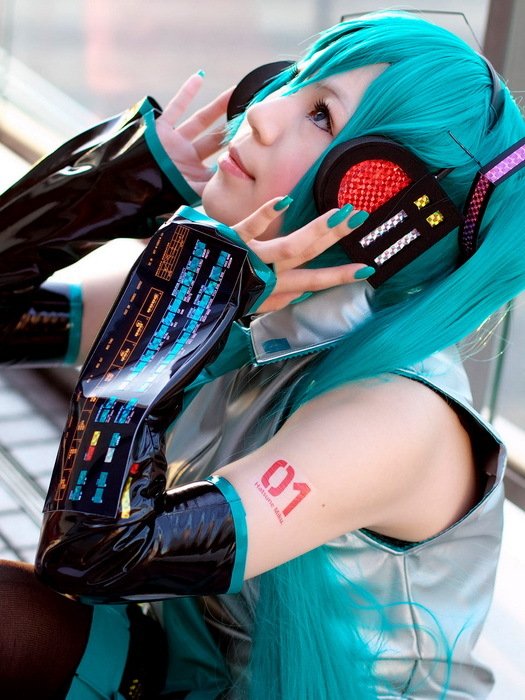 Cute Hatsune Miku Japanese Cosplayer 39