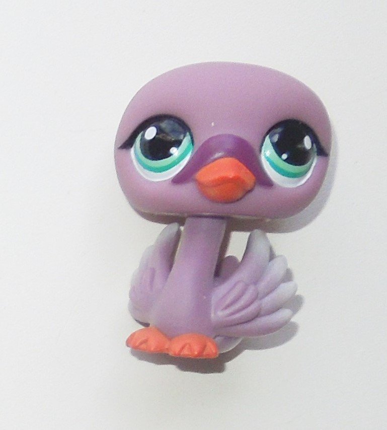 2009 Hasbro Littlest Pet Shop LPS 1400 Special Edition Purple Swan Green Eye