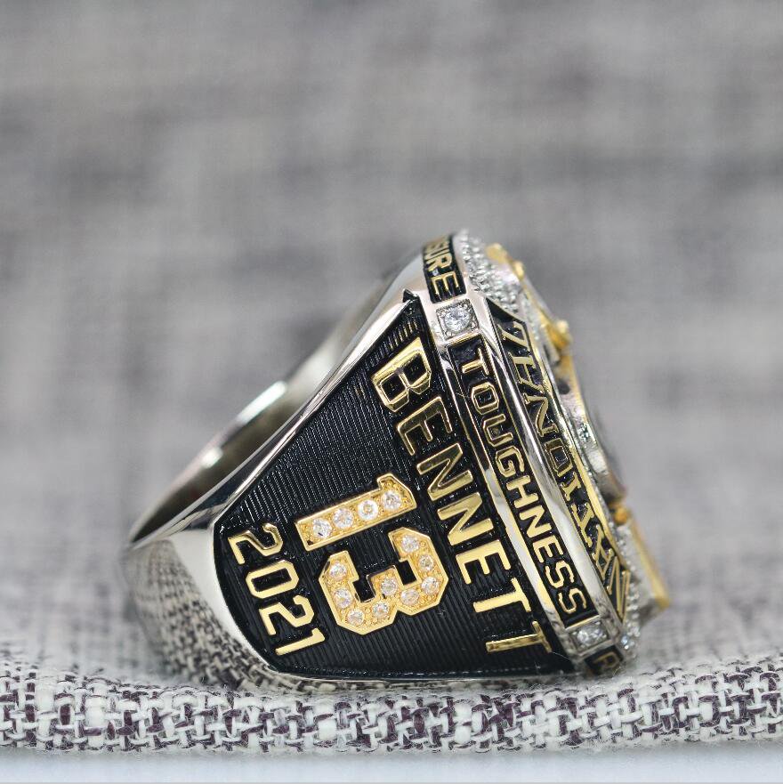 2022 Bulldogs National Championship ring Size 715 available