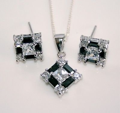 GORGEOUS STERLING SILVER CZ EARRINGS & PENDANT SET