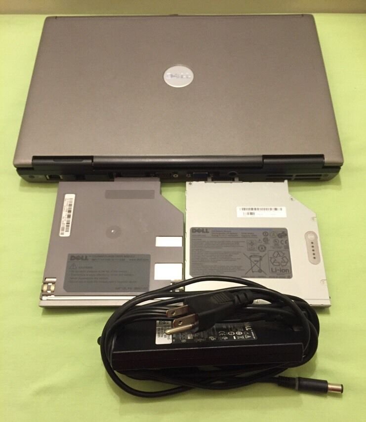 Dell Latitude D630/Core 2Duo/1.80GHz 1GB RAM/120GB HDD/XP OS/CD RW DVD