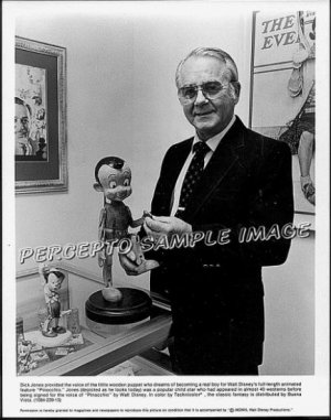 PINOCCHIO & HIS VOICE ~ 1940 Rare Orig R84 WALT DISNEY Press Photo ~ DICK JONES & PUPPET