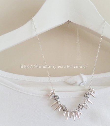 Silver Trend Rivet Stretch Necklace