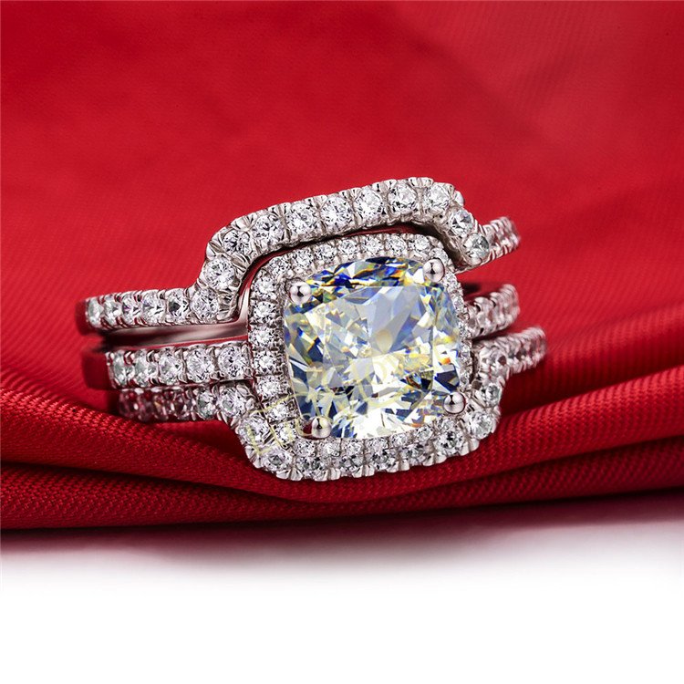 Luxury 3 Ct Cushion Cut Man Made Diamond Ring Engagement Ring