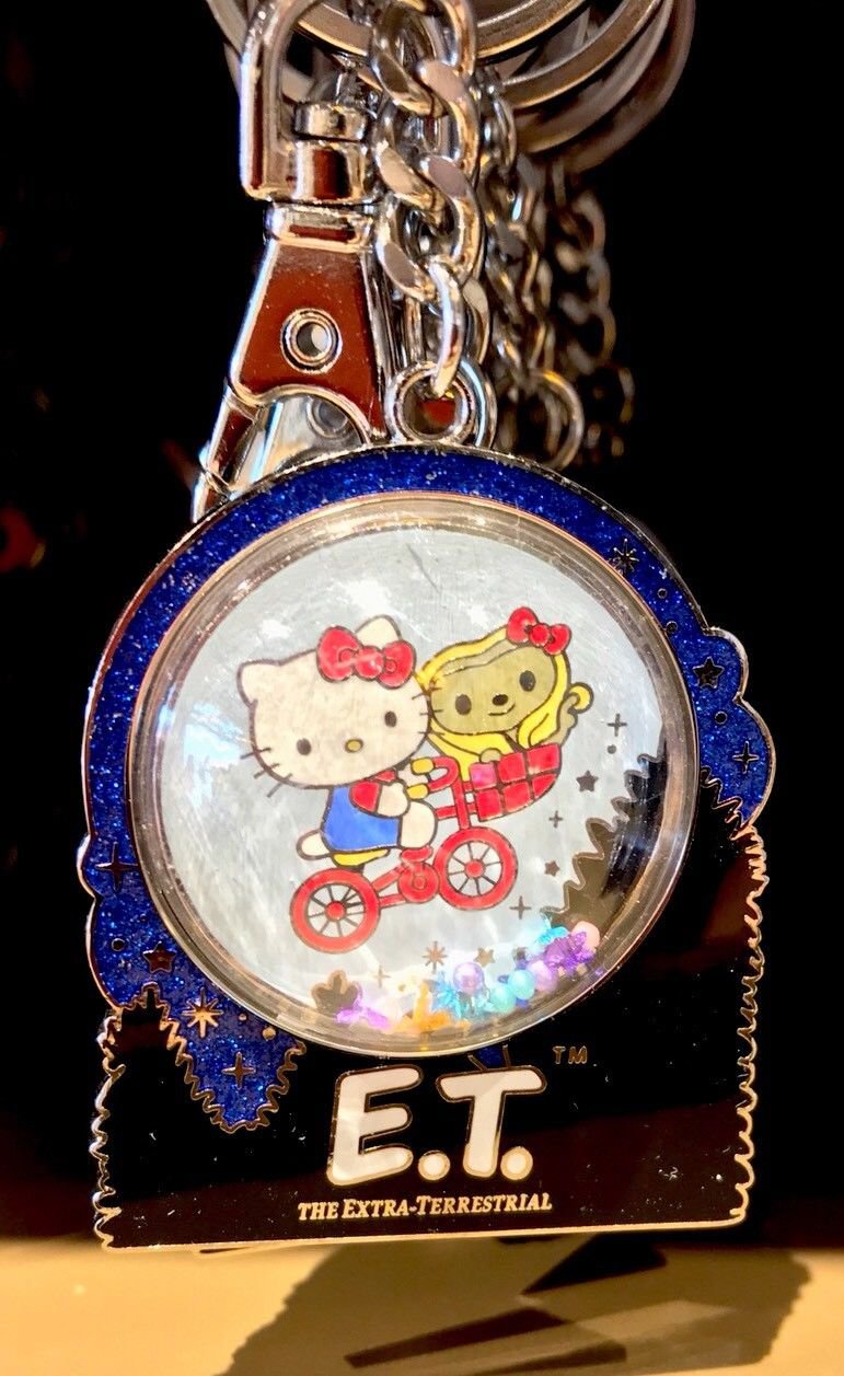 Universal Studios Exclusive Hello Kitty E.T. The Extra Terrestrial Keychain
