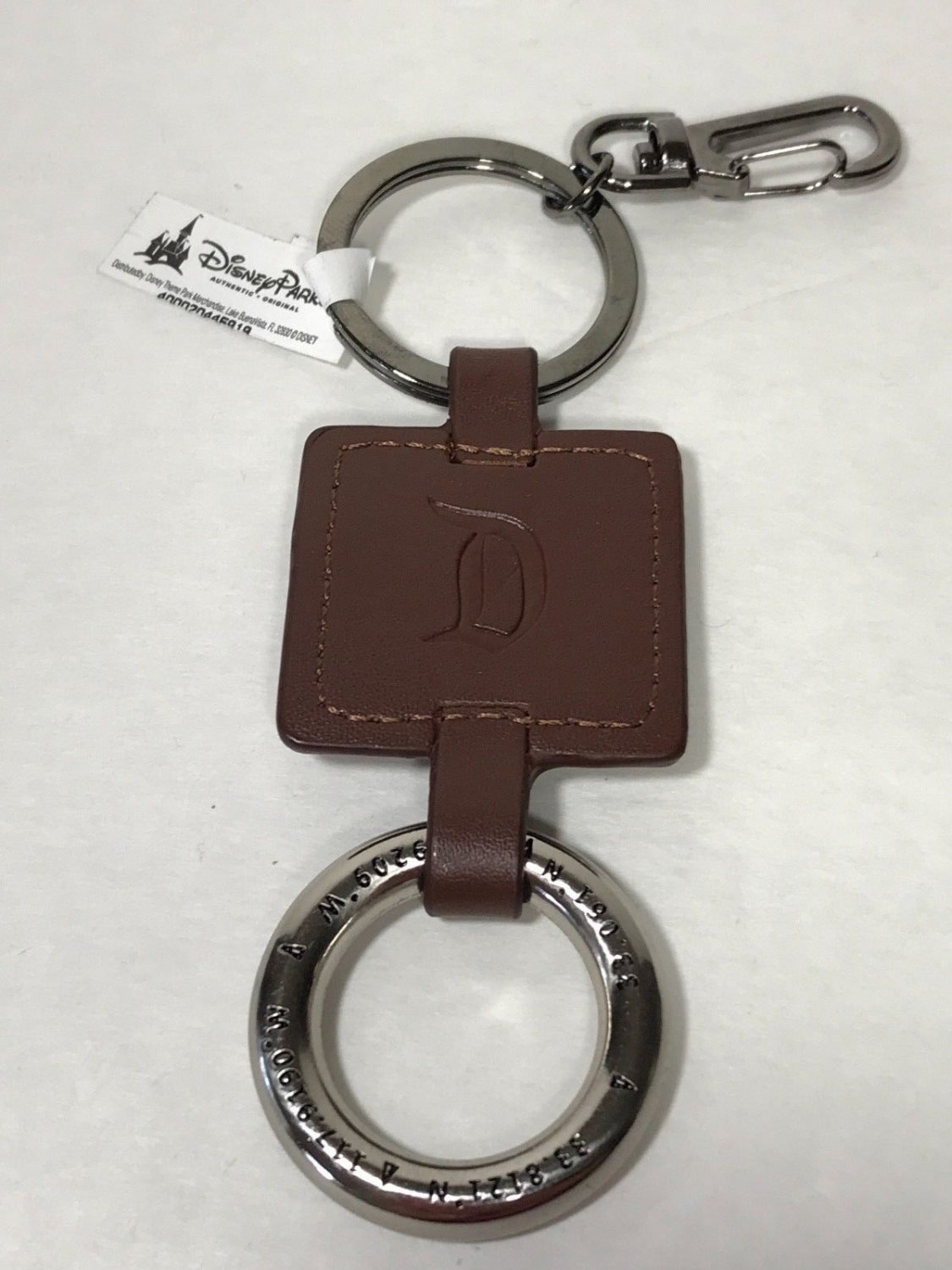 DISNEYLAND RESORT DESTINATION DISNEY METAL / LEATHER KEYCHAIN NEW