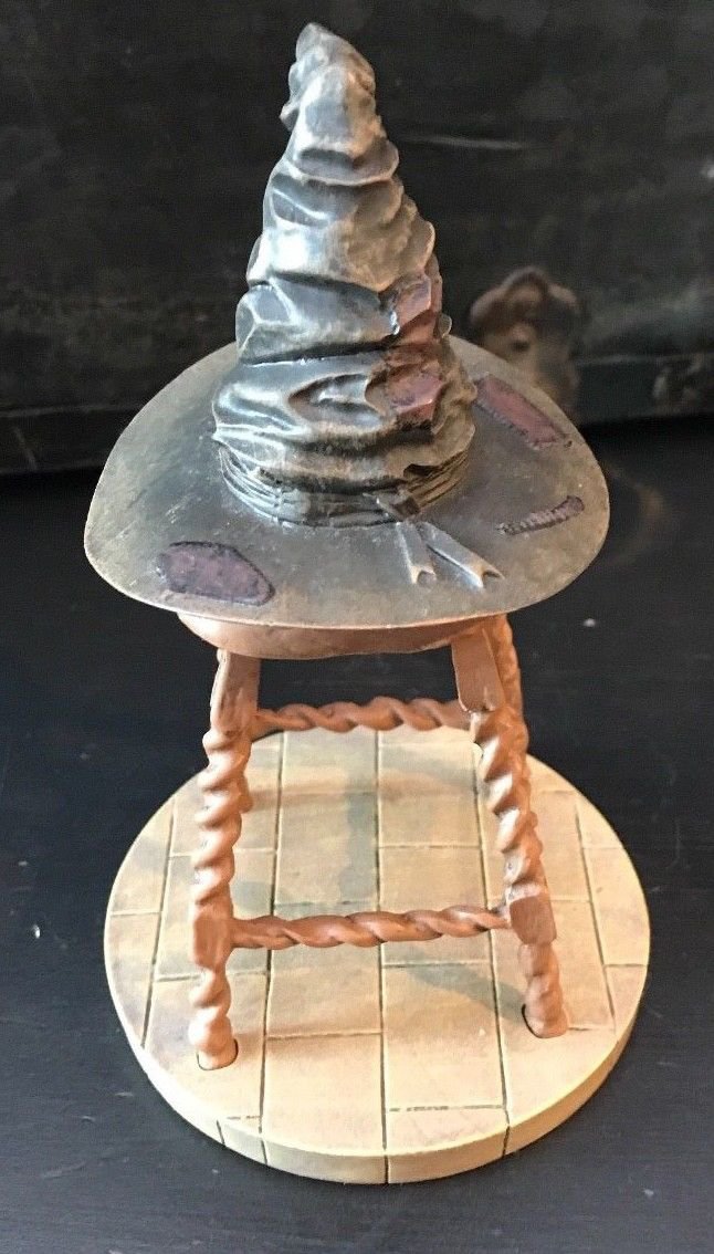 Universal Studios The Wizarding World Of Harry Potter Sorting Hat Resin