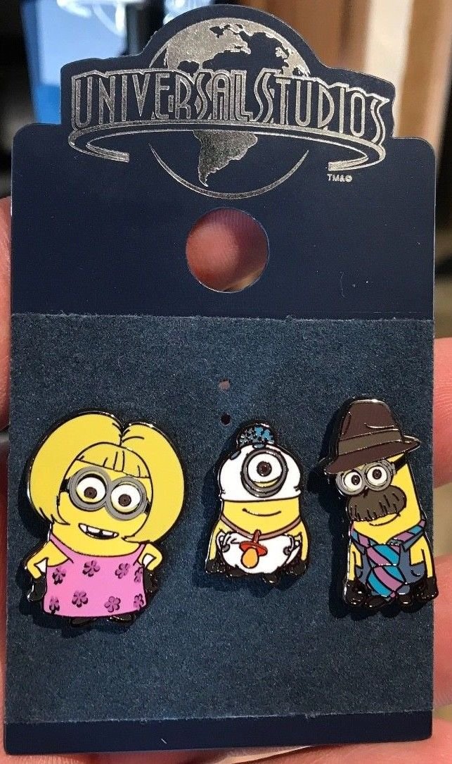 Universal Studios Despicable Me Minion Family 3 Pin Set New