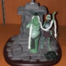 Disney Parks Exclusive The Haunted Mansion Graveyard Ghosts Medium Figurine New