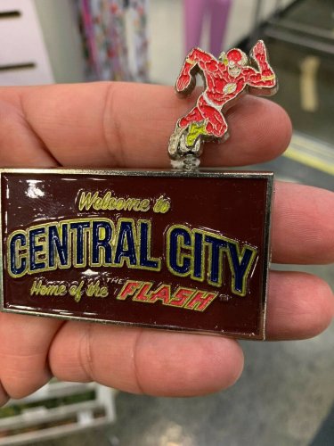 Six Flags Magic Mountain Dc Comics Welcome to Central City Home of Flash Magnet