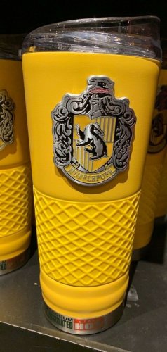 UNIVERSAL STUDIOS HARRY POTTER HUFFLEPUFF VACUUM INSULATED TRAVEL TUMBLER NEW