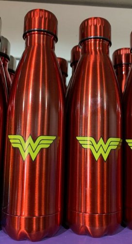 Six Flags Magic Mountain Dc Comics Wonder Woman Narrow Water Bottle