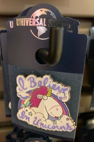 Universal Studios Despicable Me Minion Unicorn Plush I Believe in Unicorns Pin
