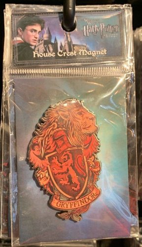 Universal Studios Harry Potter House Crest Gryffindor Magnet New