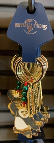Universal Studios Exclusive Kung Fu Panda Gold Finish Keychain New