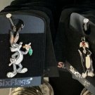 Six Flags Magic Mountain Looney Bugs Bunny Sylvester Enamel Pin New