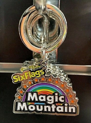 Six Flags Magic Mountain Exclusive Rainbow Enamel Keychain New
