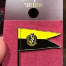 Universal Studios Wizarding World of Harry Potter Hufflepuff Pennant Pin New