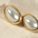VINTAGE RICHELIEU GOLD PLATED SILVER FAUX PEARL CLIP ON EARRINGS STUNNING SET