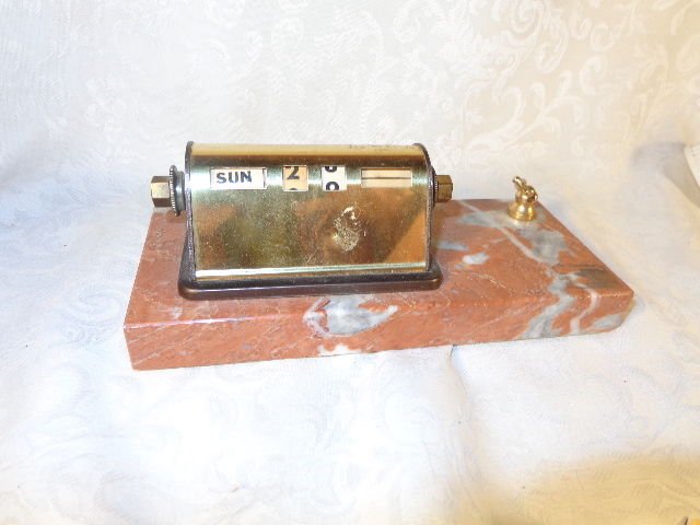 VINTAGE 1940s BRASS & SOLID MARBLE DESK CALENDER PEN HOLDER BY PARK SHERMAN