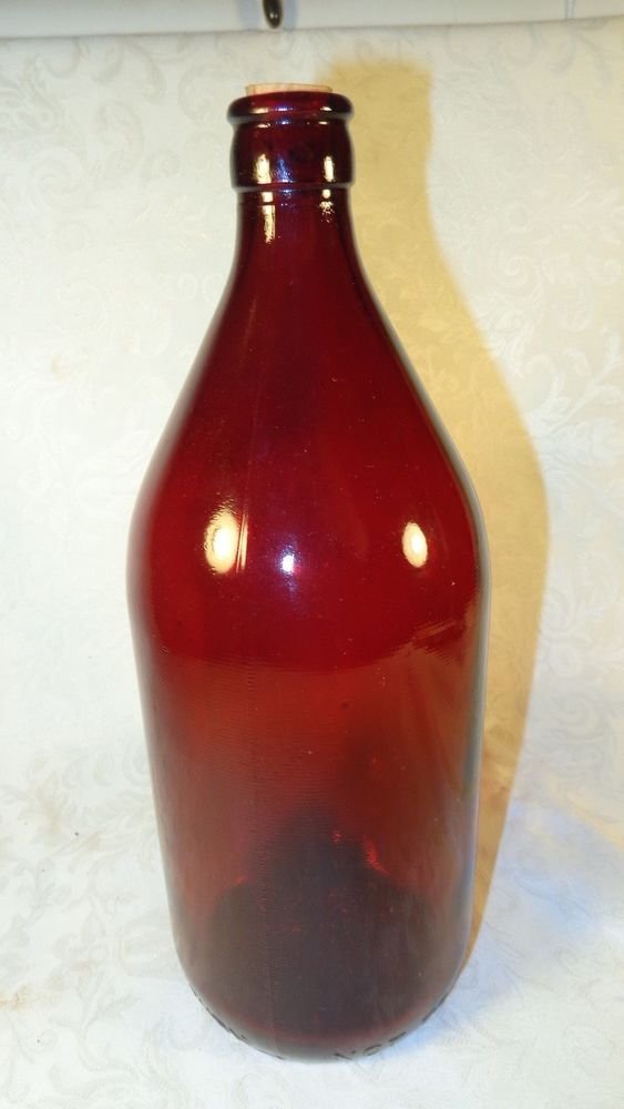 VINTAGE ANCHOR HOCKING RUBY RED GLASS BEER BOTTLE No 8585C MINT CONDITION