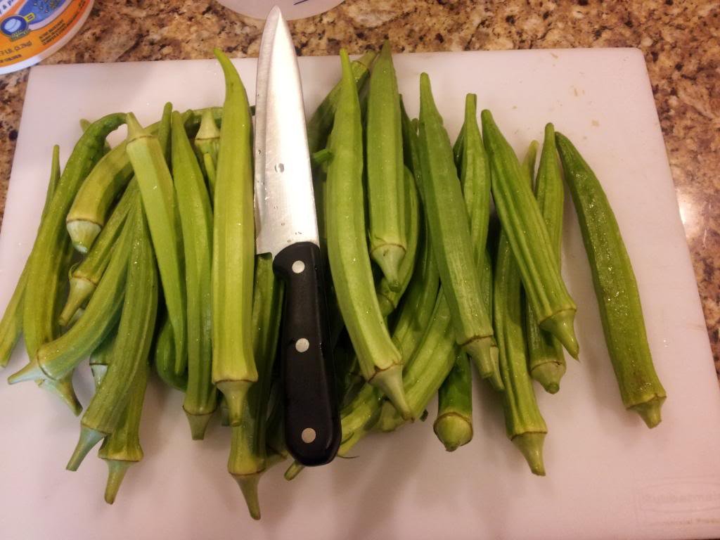 HEIRLOOM NON GMO Emerald Okra 25 seeds