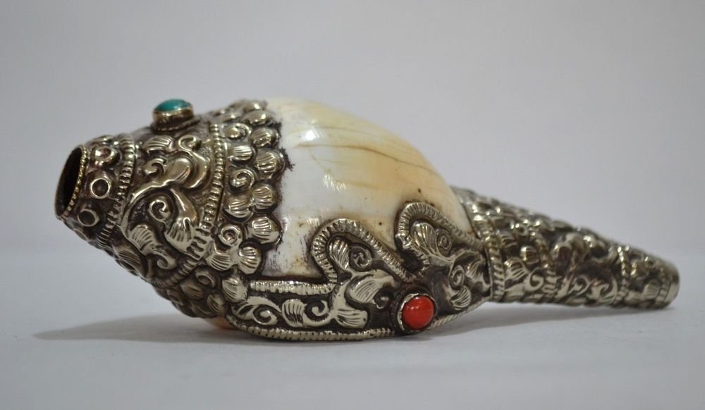 Tibetan Vintage Conch Shell Sea Beach beautiful Traditional silver plated