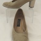 Stuart Weitzman Taupe Greenish Textured Shoe Pump EUC Sz 7.5 2 1/4" heel Classic Stuart Weitzman Taupe Greenish Textured Shoe Pump EUC Sz 7.5 2 1/4" heel Classic