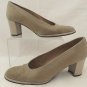 Stuart Weitzman Taupe Greenish Textured Shoe Pump EUC Sz 7.5 2 1/4" heel Classic