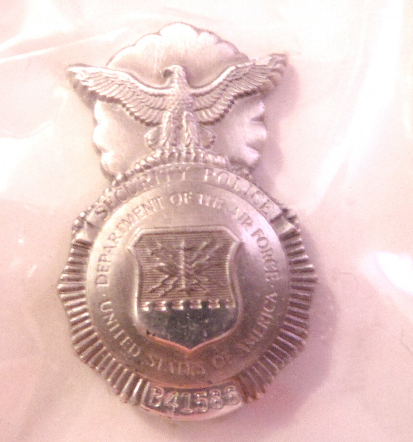 Obsolete 1983 vintage Air Force Security Police mini badge #41585 ...