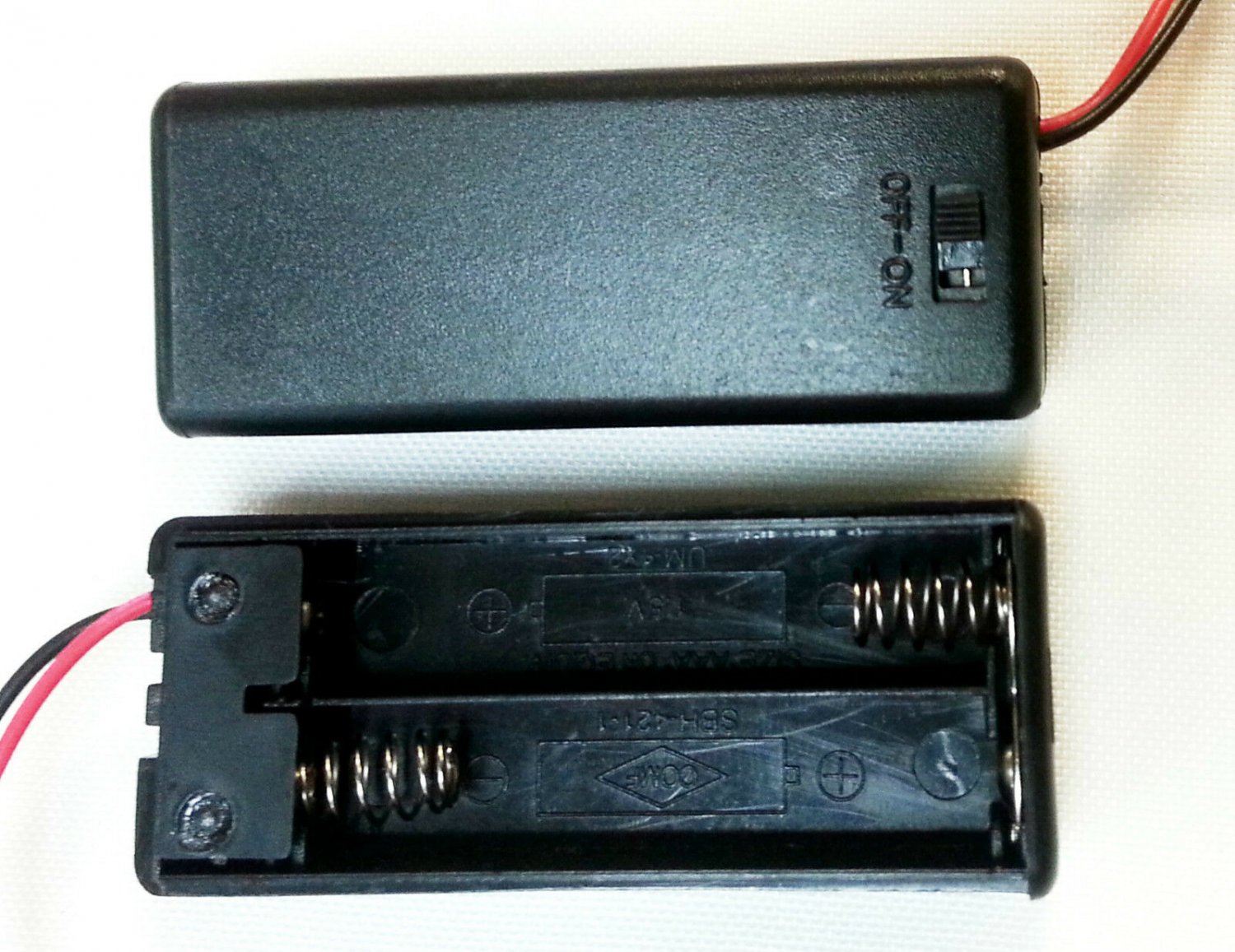 18 pcs 2X AAA Battery 3V Holder Box Container LID Case with Switch Black ON OFF