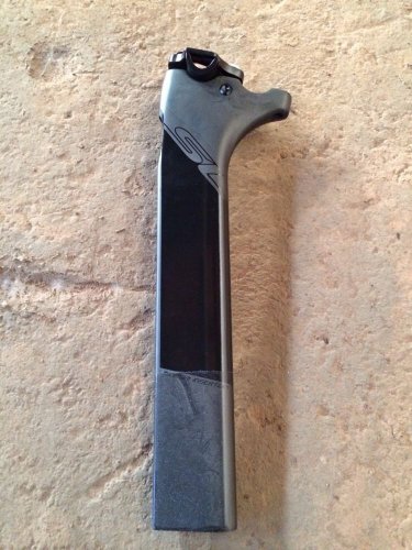 Aerus Blue Competition Triad SL Seatpost Carbon Fiber