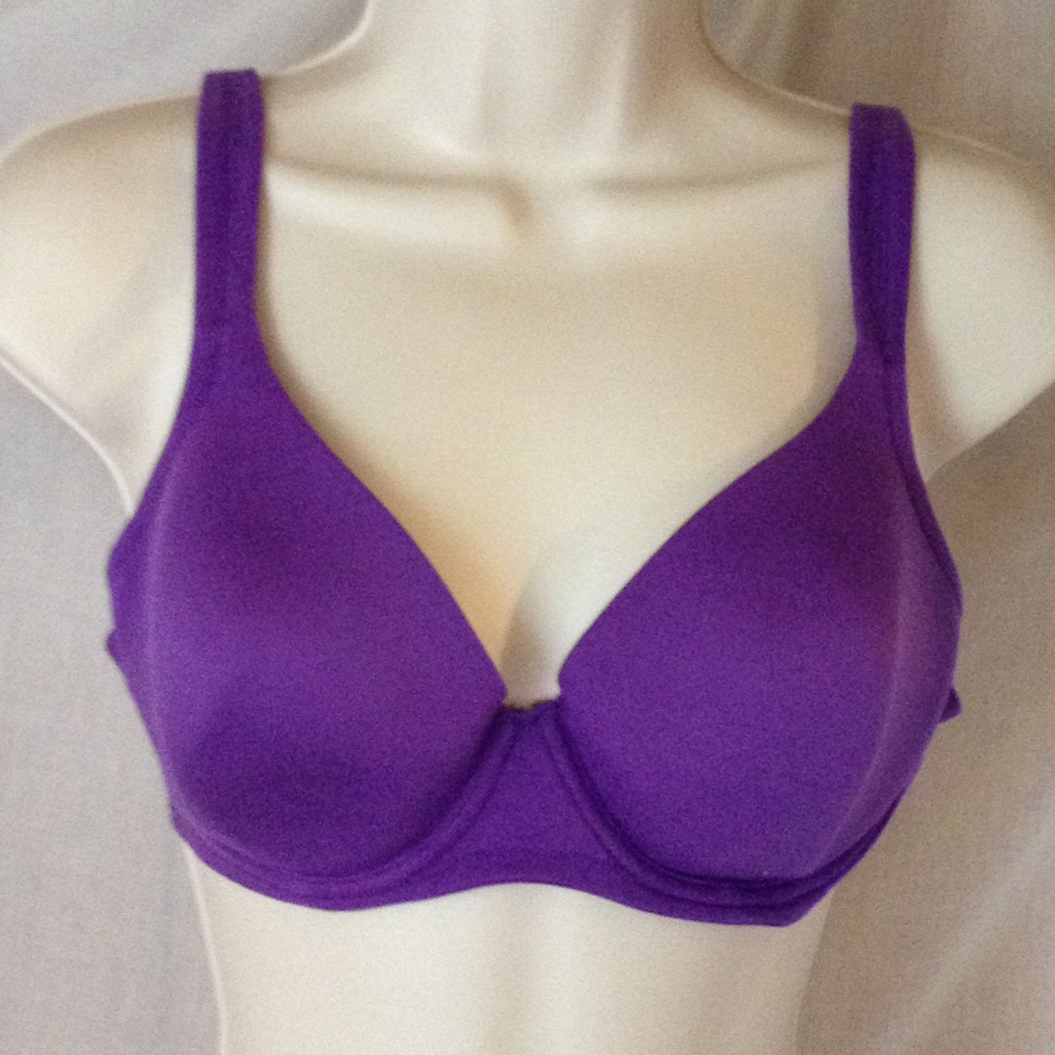 Body by Victoria's Secret 34,D IPEX Bra